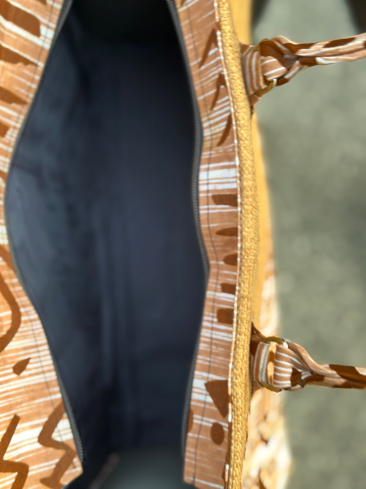 Grand Sac à Main en Tissu Bogolan Fait Main – Artisanat du Sénégal
