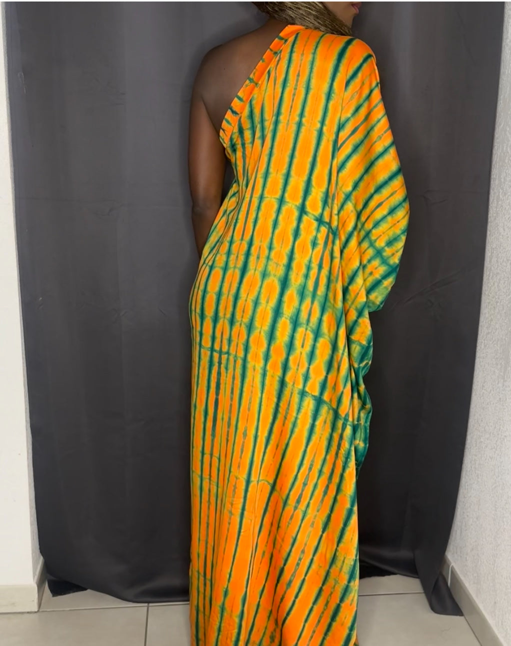 Robe une manche - Tissu Batik