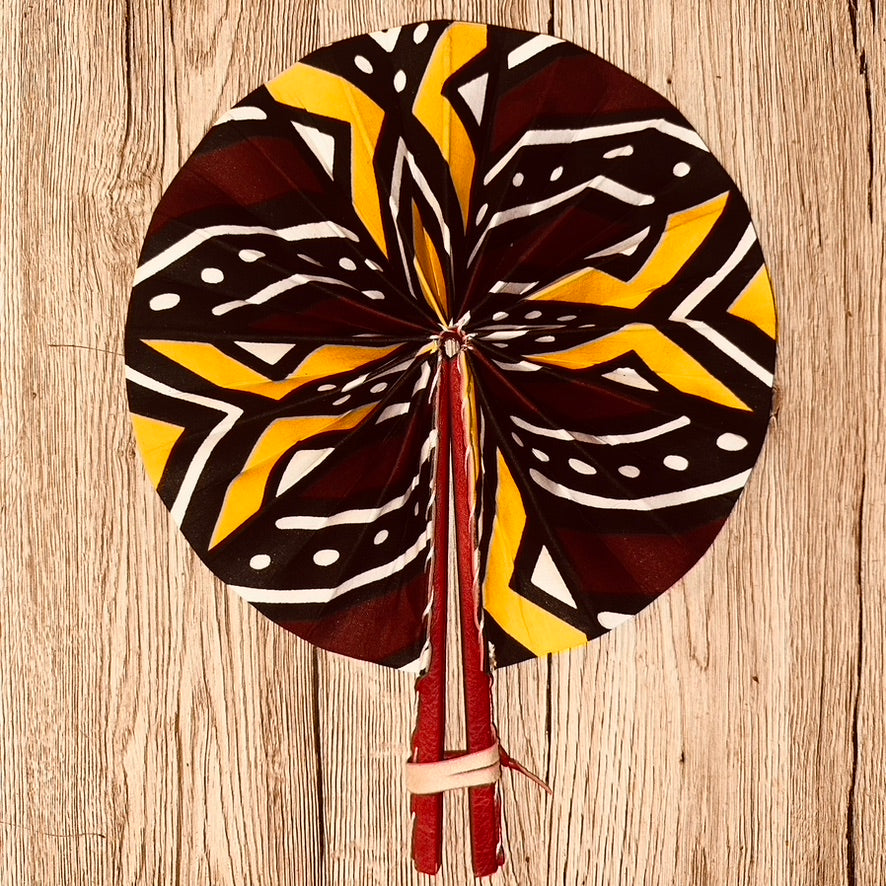 Éventail en Cuir et Tissu Wax – Fait Main au Sénégal