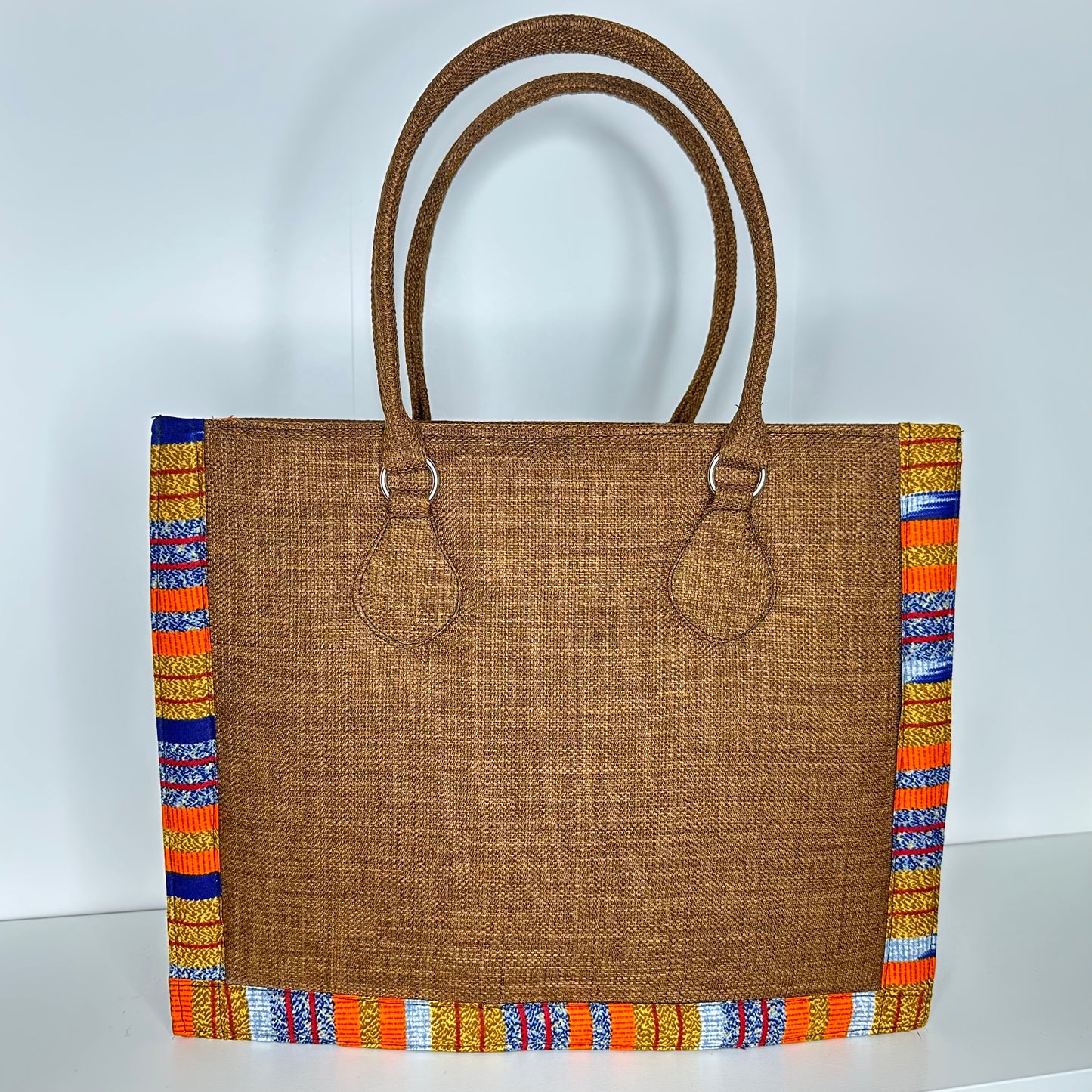 Sac à Main Rigide en Tissu Wax – Fait Main au Sénégal