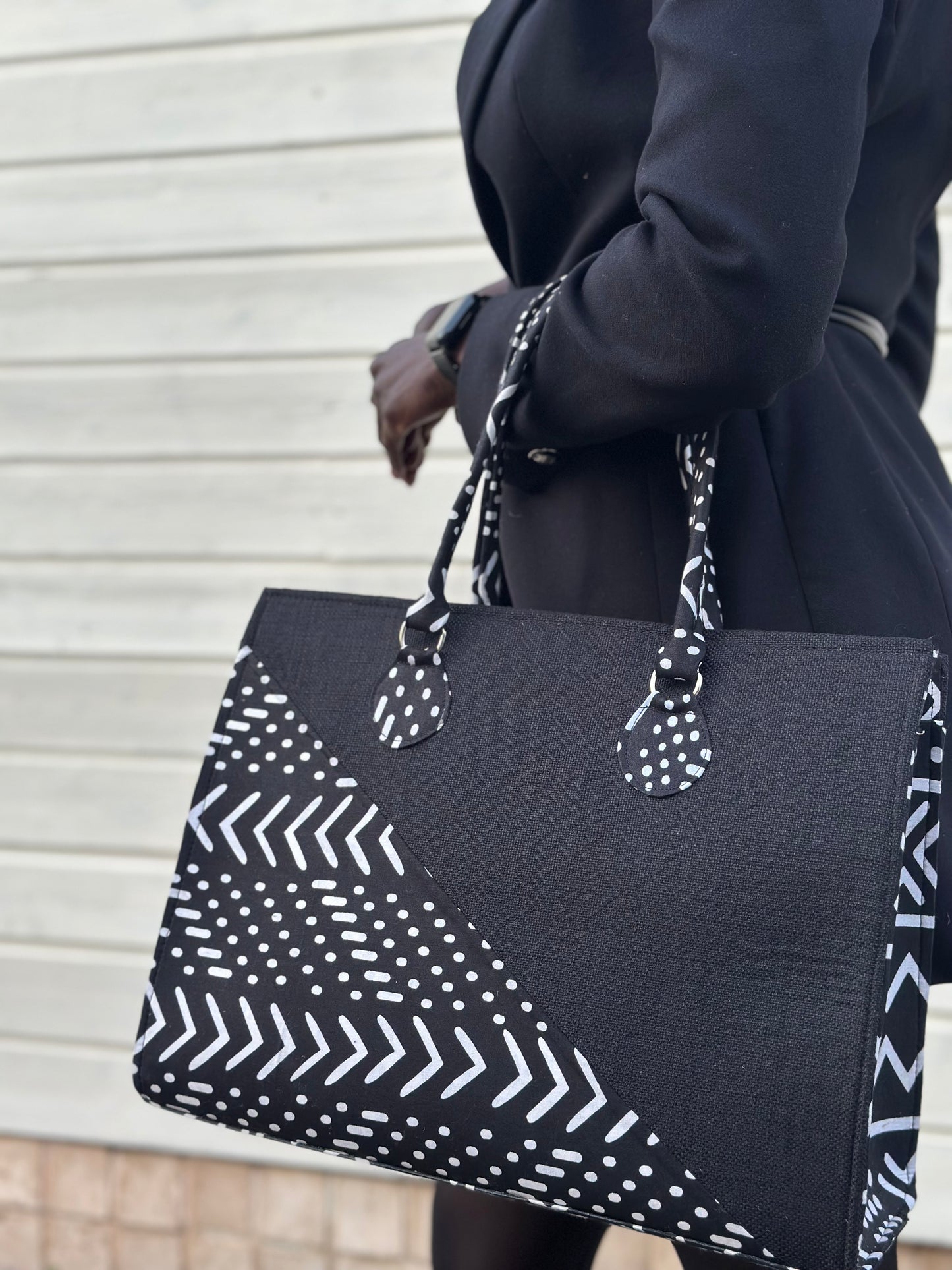 Grand Sac à Main en Tissu Bogolan Fait Main – Artisanat du Sénégal