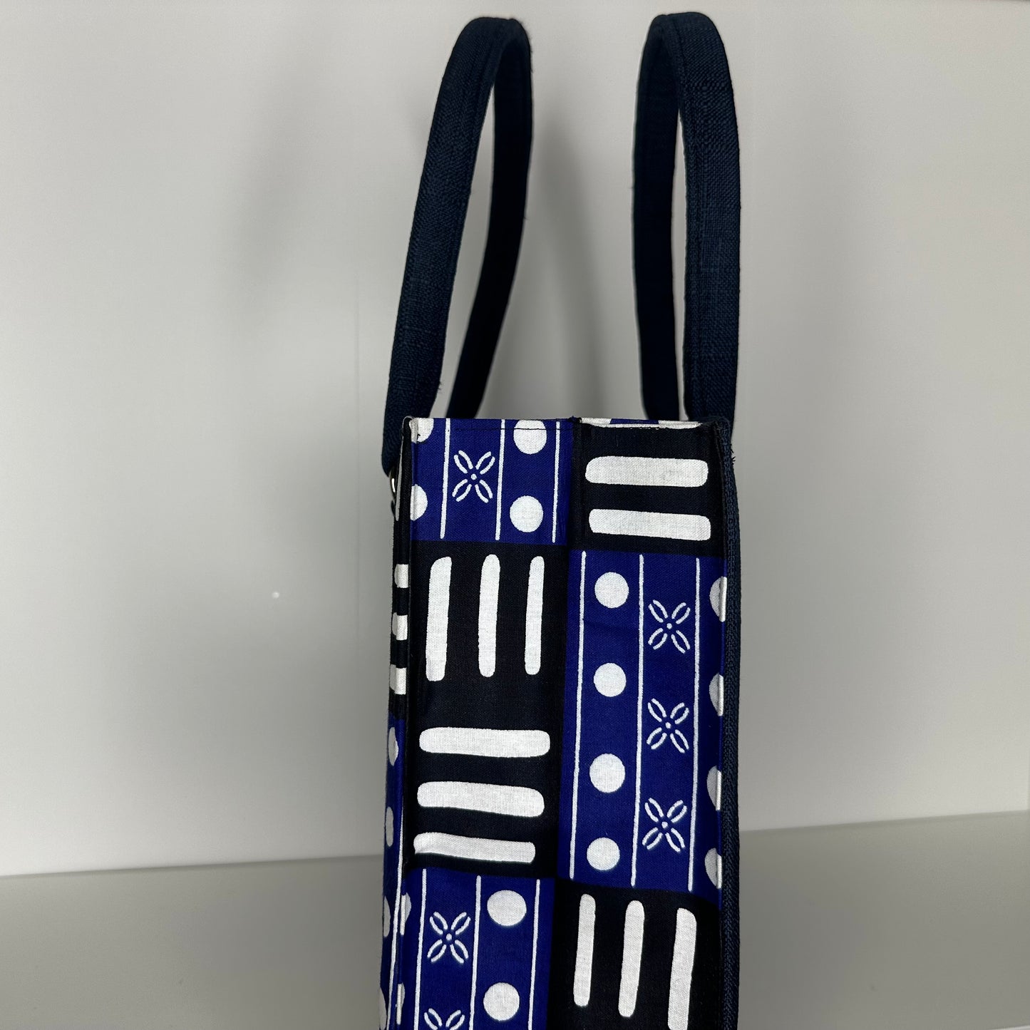 Sac à Main Rigide en Tissu Wax – Fait Main au Sénégal