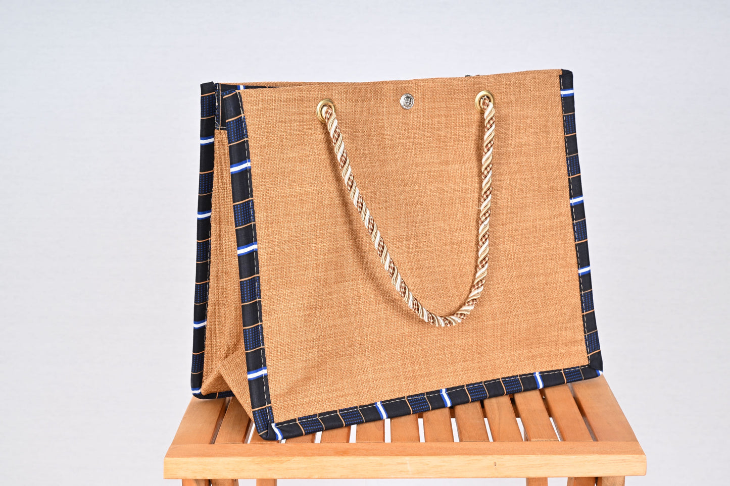 Sac à Main en Tissu Wax – Style Sac Cabas, Fait Main au Sénégal