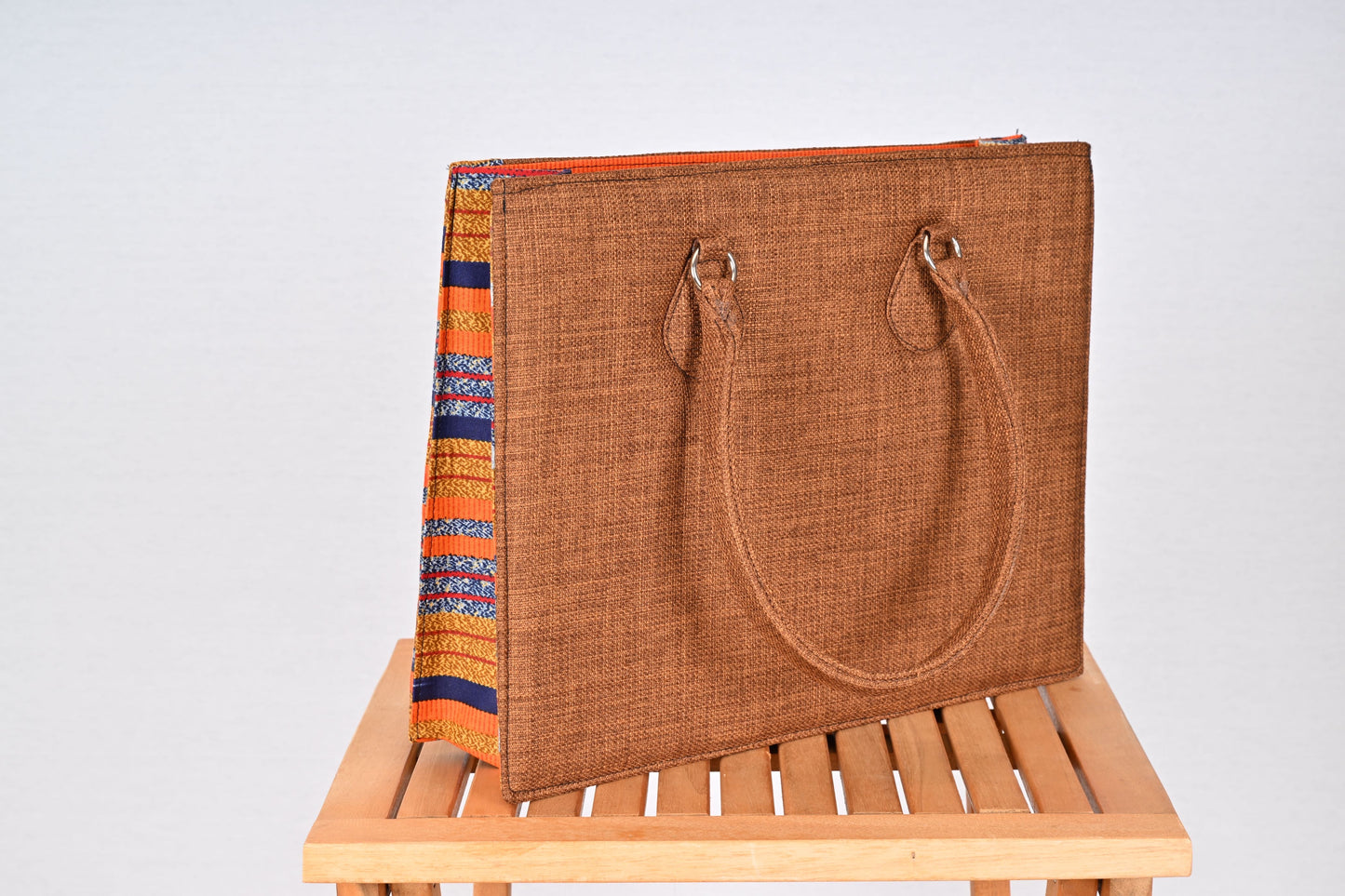 Sac à Main Rigide en Tissu Wax – Fait Main au Sénégal