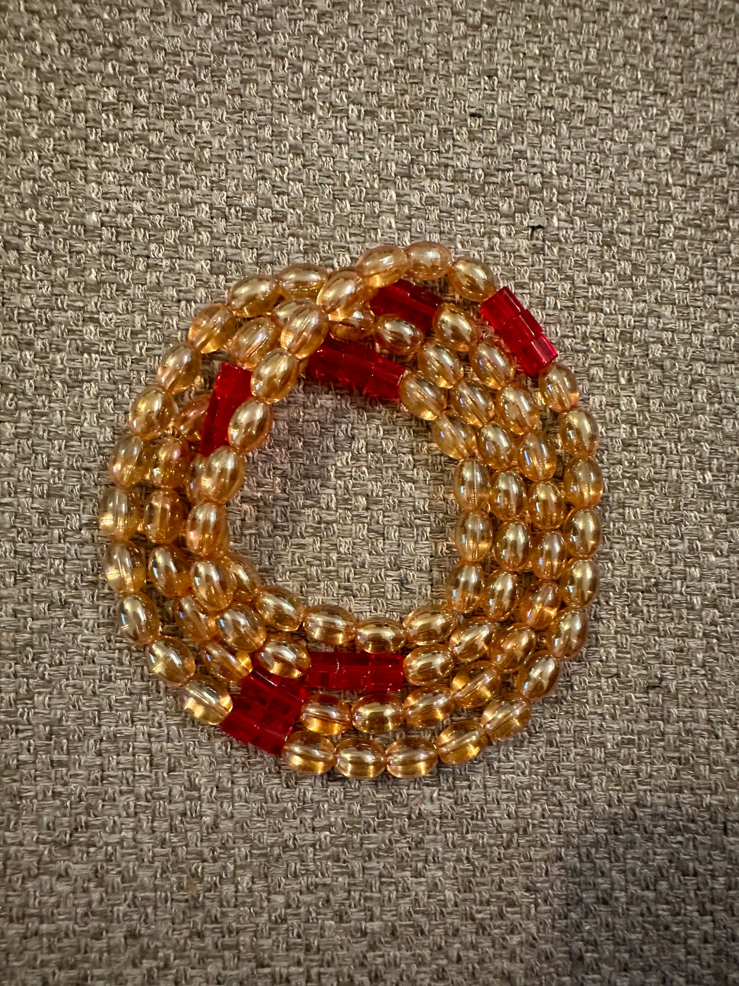 BAYA / BIN BIN Doré, Rouge « les Colliers de l’Amour »