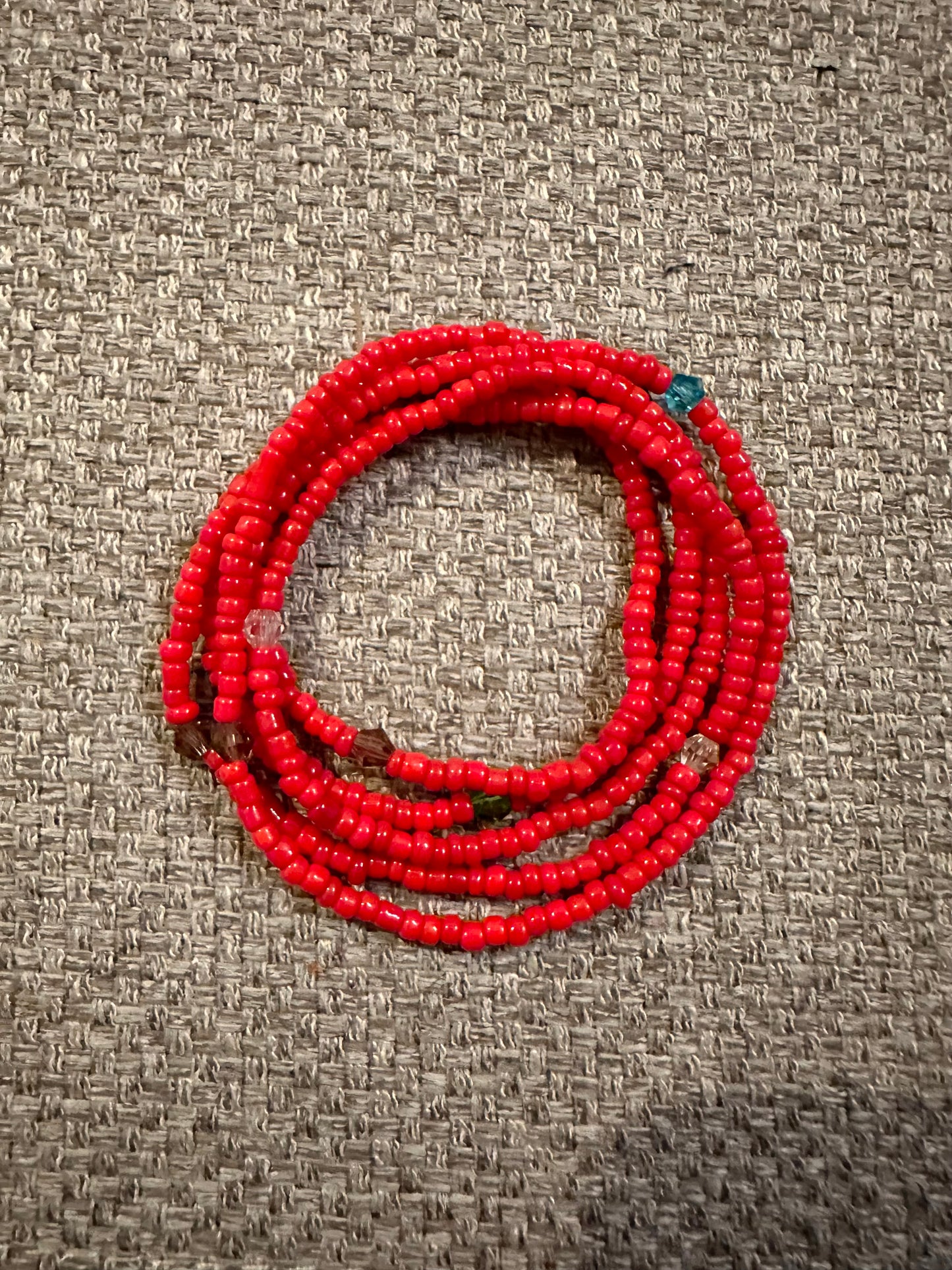 BAYA / BIN BIN Rouge « les Colliers de l’Amour »
